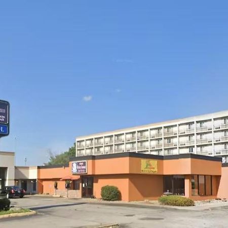 Baymont By Wyndham Youngstown Εξωτερικό φωτογραφία
