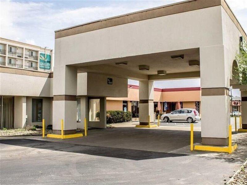 Baymont By Wyndham Youngstown Εξωτερικό φωτογραφία