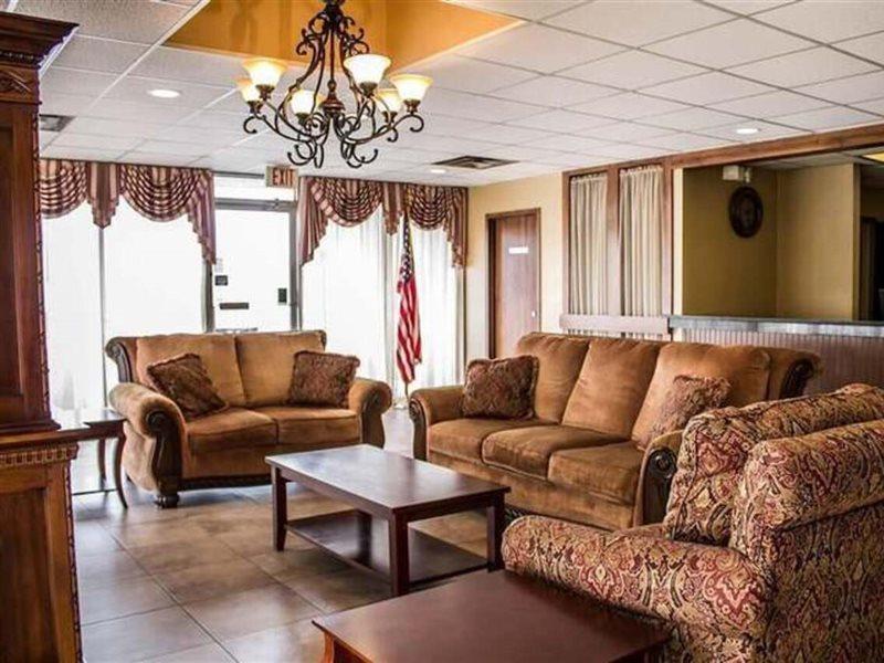 Baymont By Wyndham Youngstown Εξωτερικό φωτογραφία