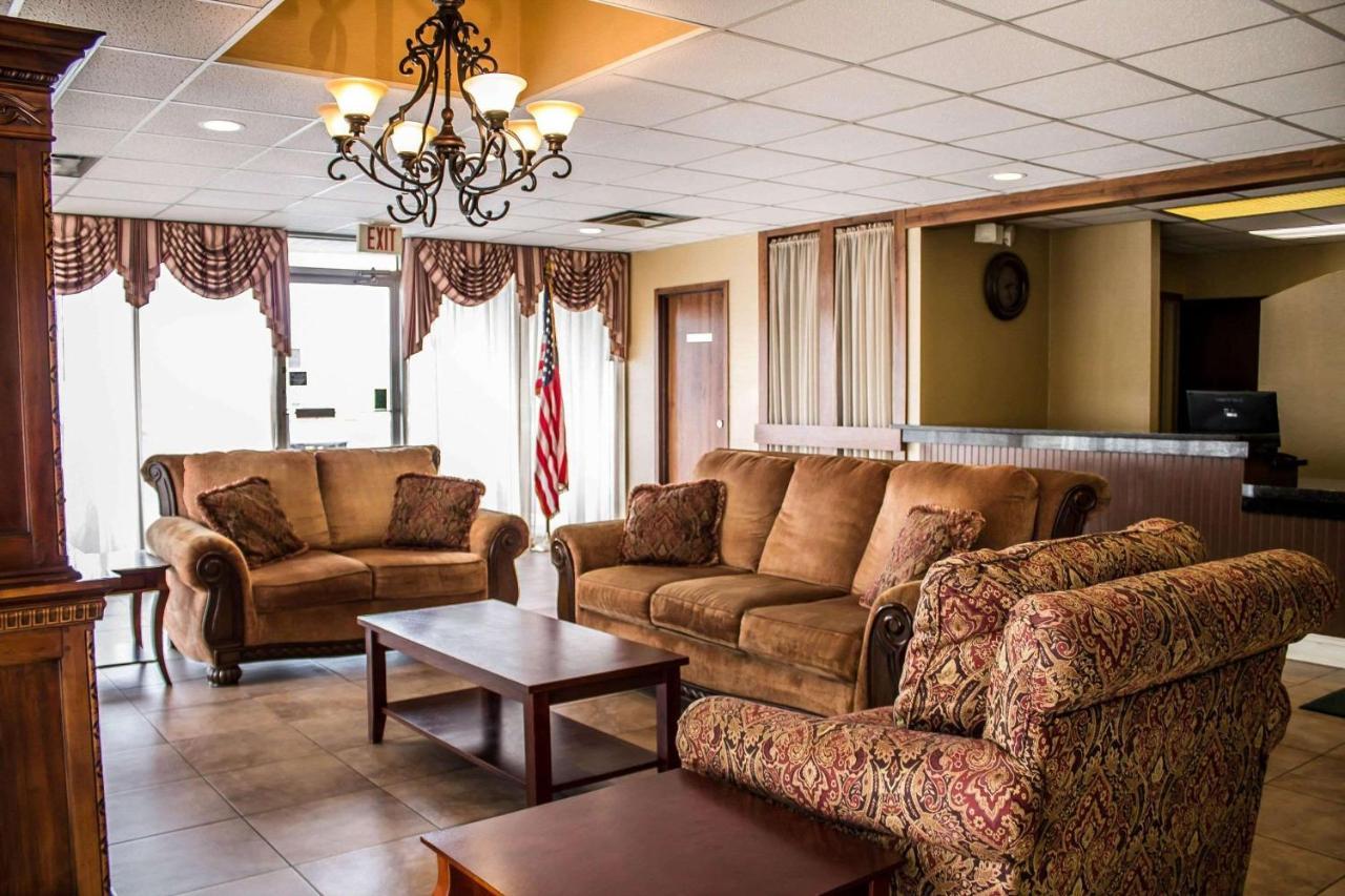 Baymont By Wyndham Youngstown Εξωτερικό φωτογραφία